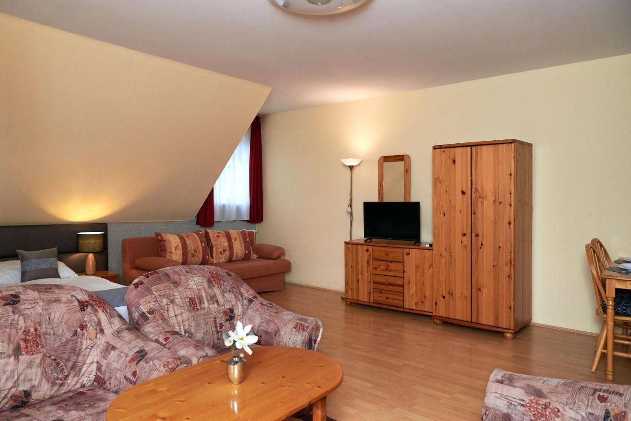 Apartman Brigitte Buekfuerdo Exterior photo